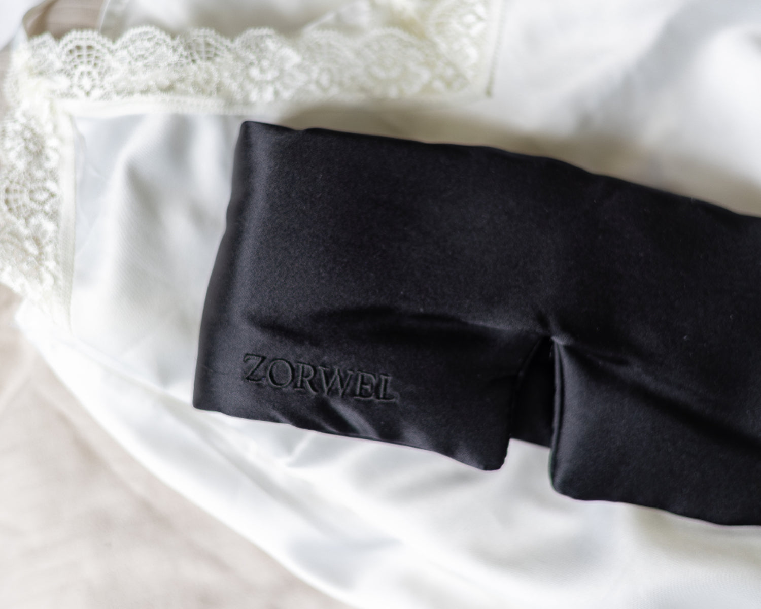 Jak pečovat o hedvábnou masku ZORWEL